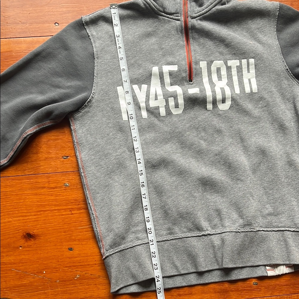 Vintage Grey Half-Zip Sweatshirt - Picture 7 of 7